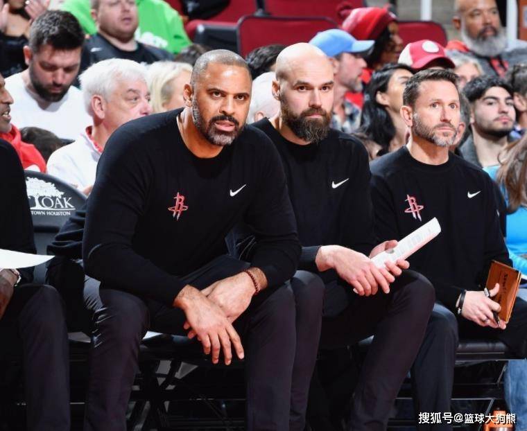 球风强硬！火箭队斯通点赞4位悍将，3人特殊训练方式，也大获好评