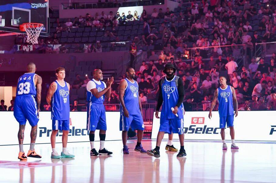 国寿同行!篮球少年圆梦之旅