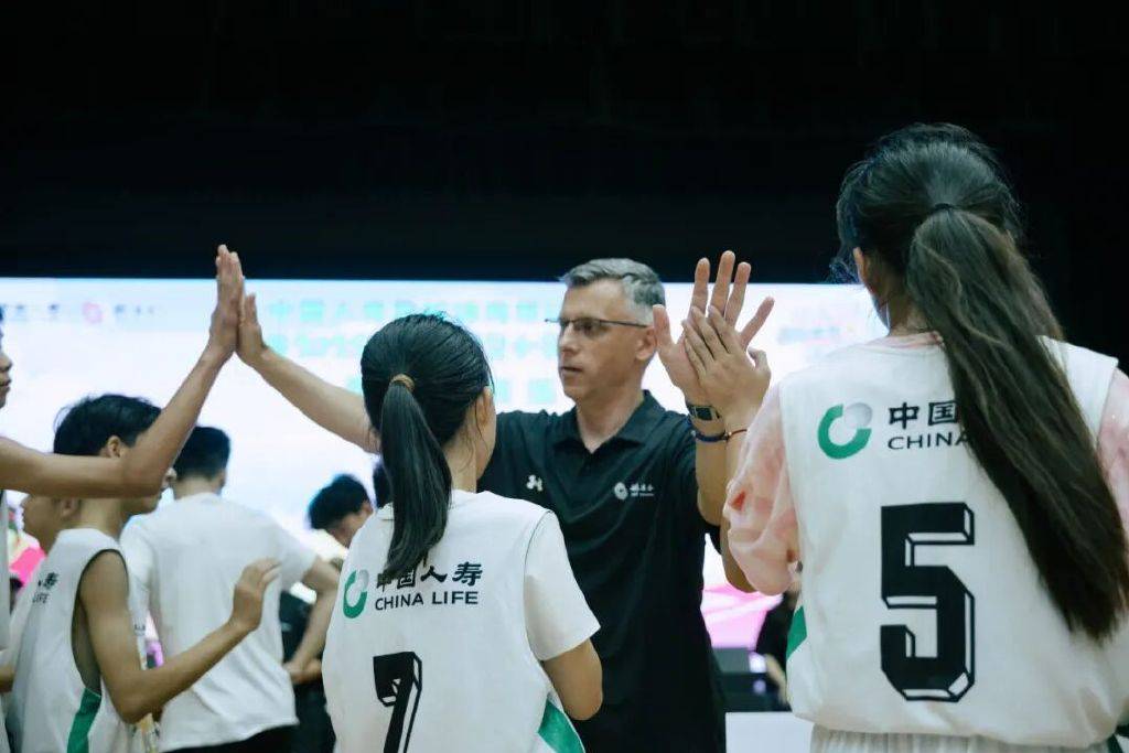 国寿同行!篮球少年圆梦之旅