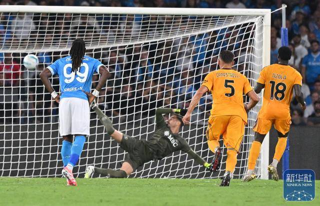 足球 | 意甲:那不勒斯主场胜比萨