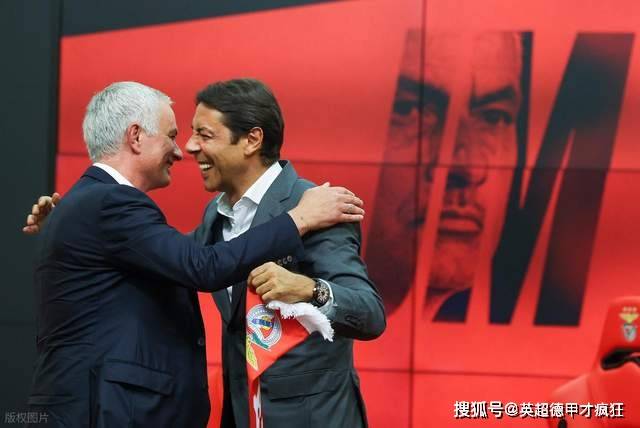 安切洛蒂自传里耿耿于怀穆里尼奥国米击败切尔西,老板真难伺候!