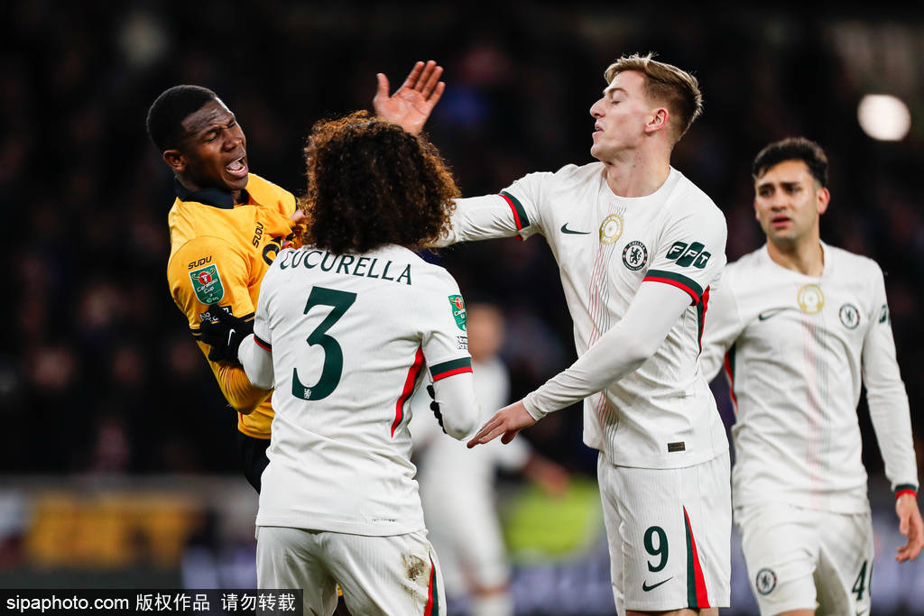 进球大战！联赛杯-吉滕斯造3球德拉普染红 切尔西4-3狼队晋级