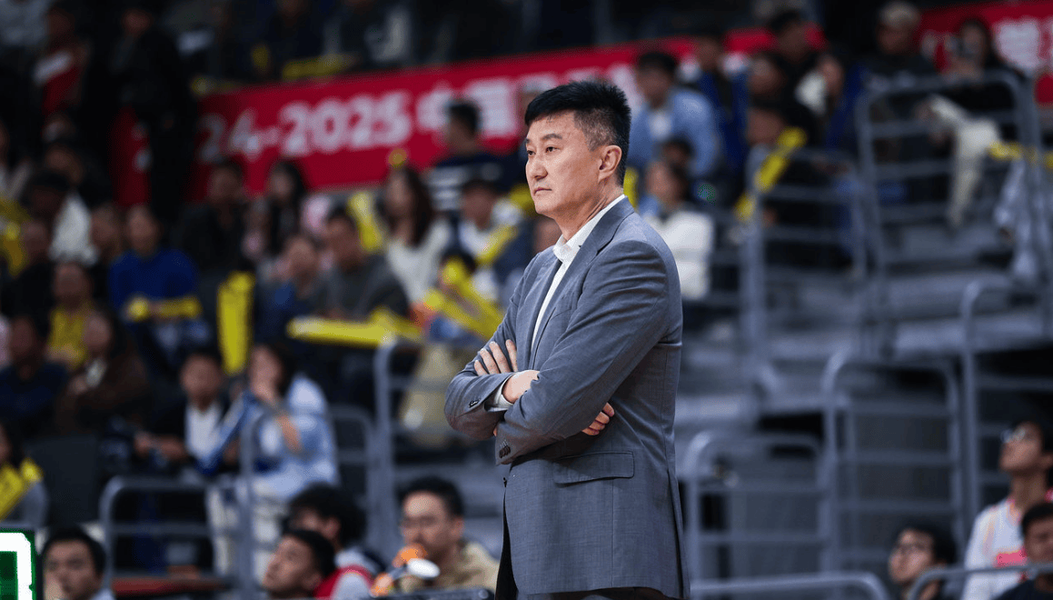 杨鸣盛赞广东独一档！杜锋巧妙回应：杨导是CBA+全运冠军教练